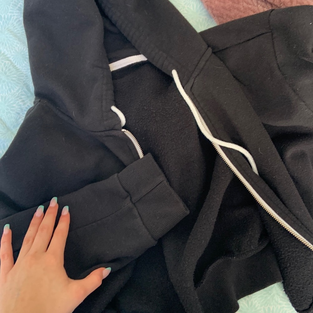 Very comfortable go with crop tops